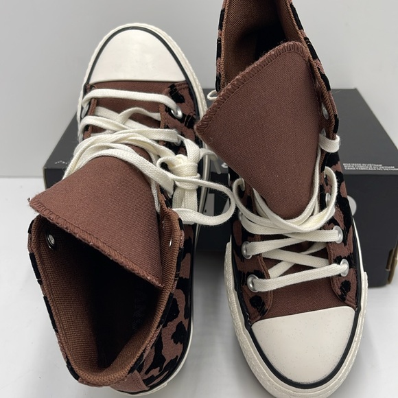 Converse WMNS CTAS LIFT HI BEAR NAP/BLACK/EGRET A12351C Platforms Sneakers - Picture 12 of 16